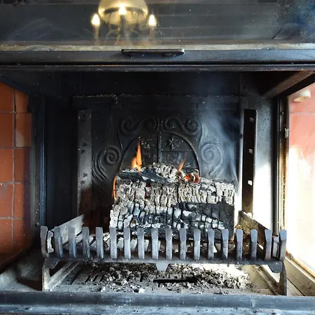 Spacious With Sauna Hébergement de vacances *