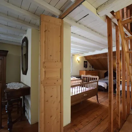 Spacious With Sauna Hébergement de vacances